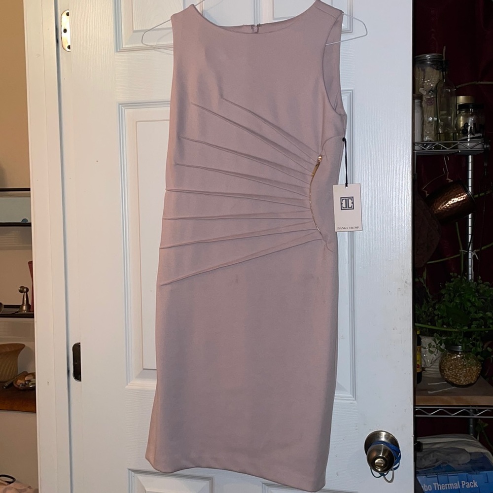 Ivanka Trump knit dress with tags. Size 4